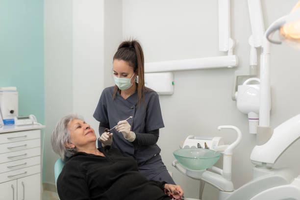 Best Emergency Dental Extractions in Lopezville, TX